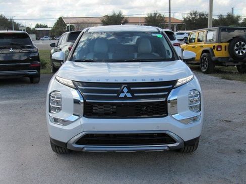 New 2026 Mitsubishi Outlander SE FWD image 6
