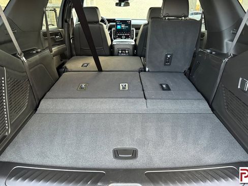 Certified 2025 GMC Yukon Elevation w/ LPO, Floor Liner Package image 18