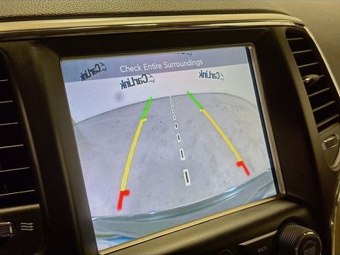 Used 2014 Jeep Grand Cherokee Limited image 17