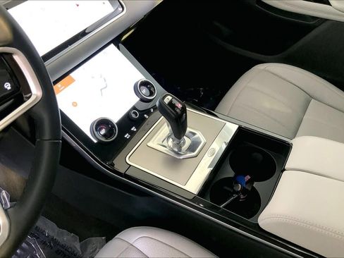 Used 2023 Land Rover Range Rover Evoque SE AWD/4WD image 17