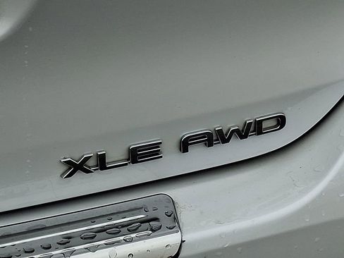 Used 2023 Toyota Highlander XLE w/ Protection Package #3 (TMS) image 33