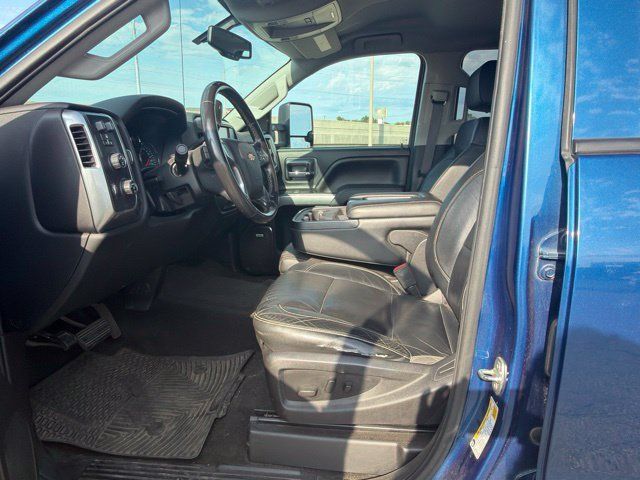 Used 2015 Chevrolet Silverado 2500 LT w/ LT Convenience Package AWD/4WD image 6