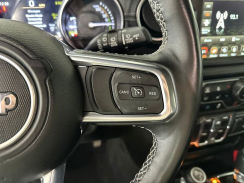 Used 2023 Jeep Wrangler Unlimited Sahara w/ Cold Weather Group image 16