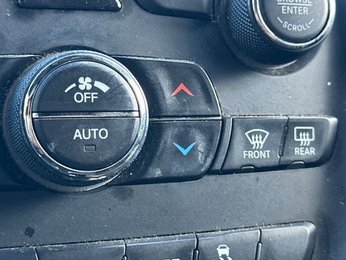 Used 2019 Dodge Durango GT AWD/4WD image 29