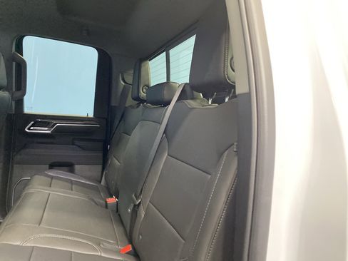 Used 2024 Chevrolet Silverado 2500 LTZ w/ LTZ Convenience Package image 21