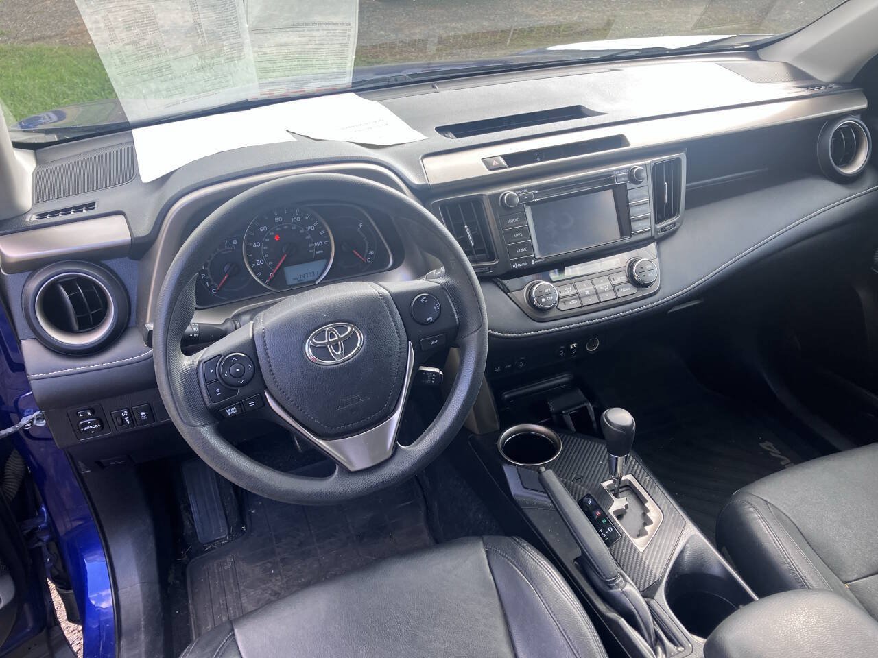 Used 2015 Toyota RAV4 XLE AWD/4WD image 10