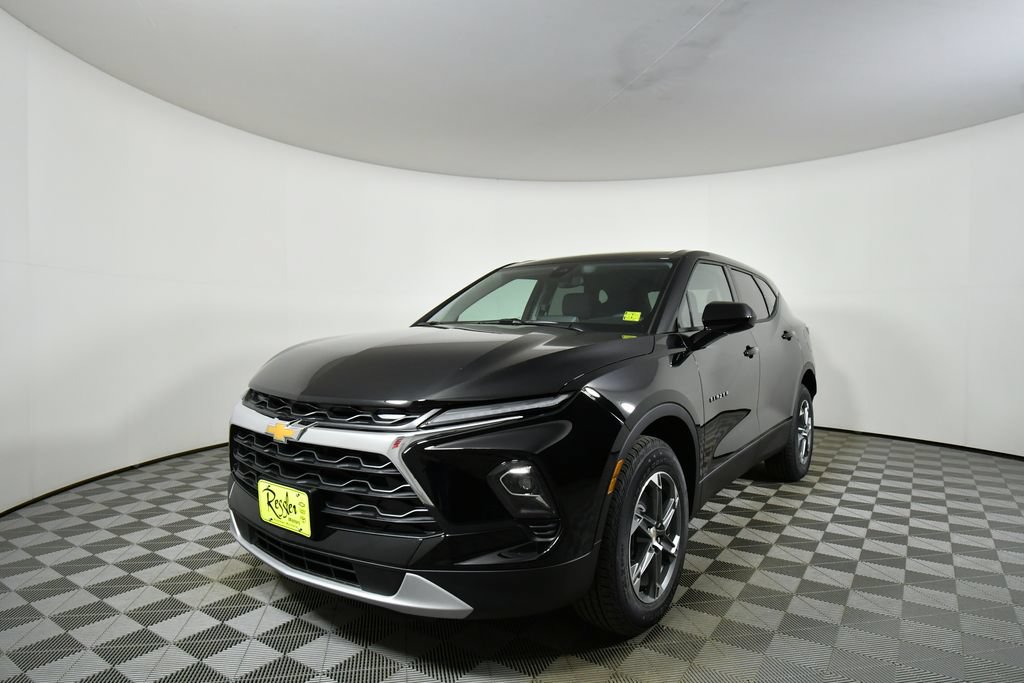 New 2026 Chevrolet Blazer LT w/ LPO, Floor Liner Package AWD/4WD image 6