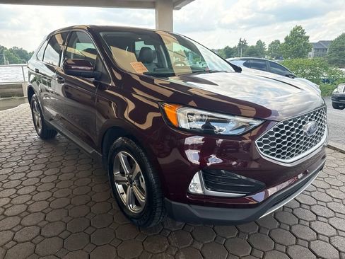 Used 2023 Ford Edge SEL w/ Convenience Package AWD/4WD image 4