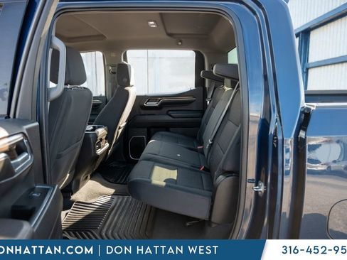 Used 2022 Chevrolet Silverado 1500 LT w/ Z71 Off-Road Package image 21