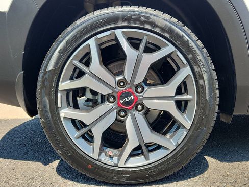Used 2022 Kia Seltos SX AWD/4WD image 8