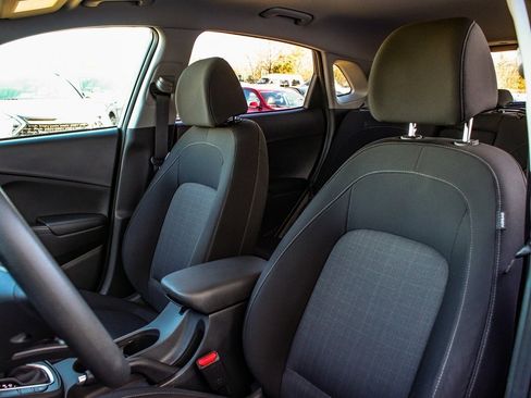 Used 2023 Hyundai Kona SEL w/ Cargo Package image 32