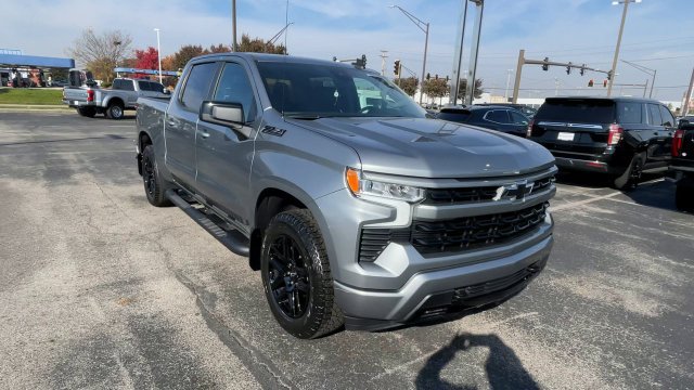 Used 2023 Chevrolet Silverado 1500 RST AWD/4WD image 4