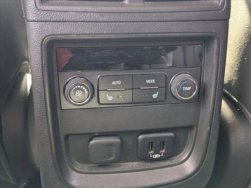 Used 2017 Buick Envision Essence image 15