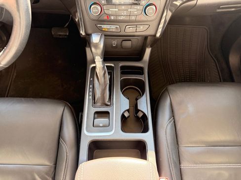 Used 2017 Ford Escape Titanium image 26