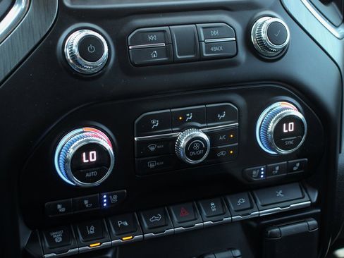 Used 2023 GMC Sierra 3500 Denali w/ Denali Ultimate Package image 33