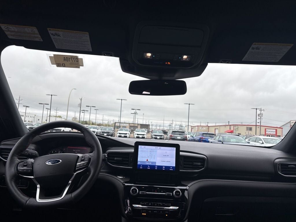 Used 2023 Ford Explorer ST-Line AWD/4WD image 29
