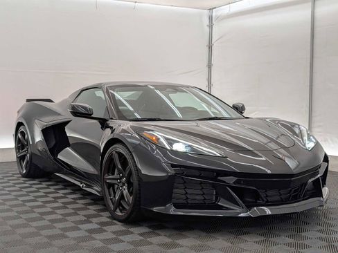 Used 2024 Chevrolet Corvette Z06 image 8