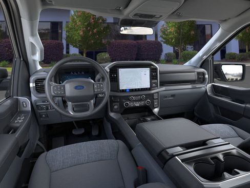 New 2025 Ford F150 XLT w/ Equipment Group 301A Standard image 9
