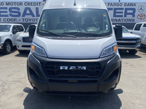 Used 2023 RAM ProMaster 3500 w/ Driver Convenience Group FWD image 9