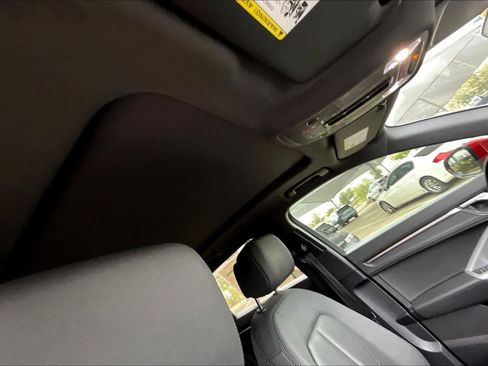 Used 2022 Audi Q3 2.0T Premium image 12