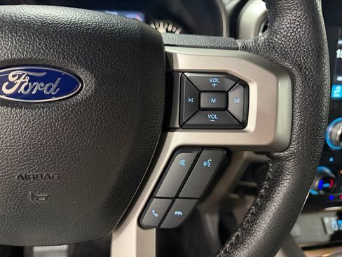 Used 2016 Ford F150 Lariat w/ Equipment Group 502A Luxury AWD/4WD image 32