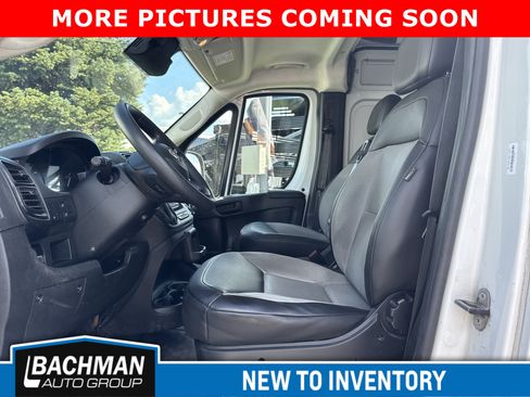 Used 2024 RAM ProMaster 2500 w/ Convenience Group FWD image 10
