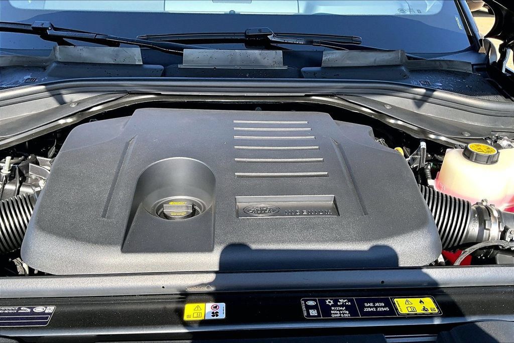 New 2026 Land Rover Range Rover Sport Dynamic SE AWD/4WD image 11