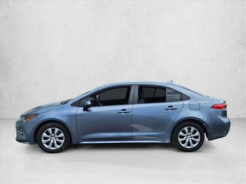 Used 2024 Toyota Corolla LE FWD image 3