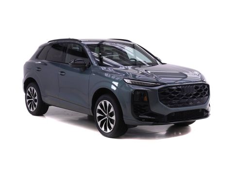 New 2026 Audi Q3 quattro 2.0T AWD/4WD image 2