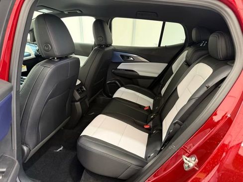 New 2026 Chevrolet Equinox EV LT image 17