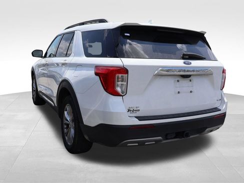 Used 2020 Ford Explorer XLT w/ Equipment Group 202A AWD/4WD image 24