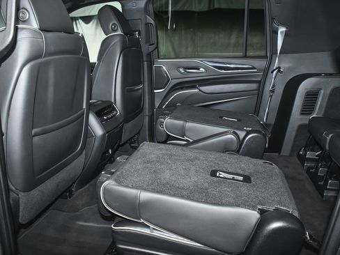 Used 2022 Cadillac Escalade ESV Sport w/ Touring Package AWD/4WD image 58