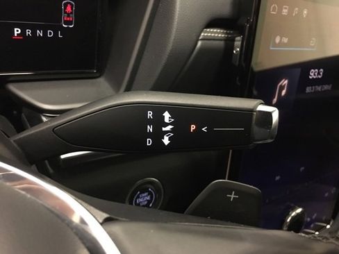 Used 2025 GMC Terrain Elevation image 29