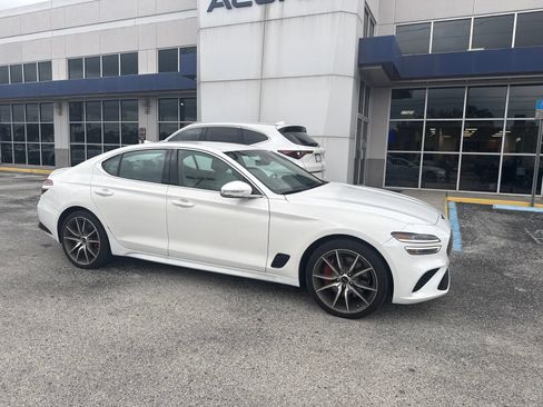 Used 2025 Genesis G70 2.5T AWD/4WD image 3
