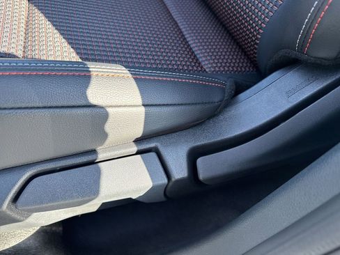 New 2025 Nissan Kicks SR AWD/4WD image 18