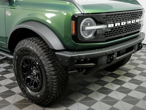 Used 2023 Ford Bronco Wildtrak image 35