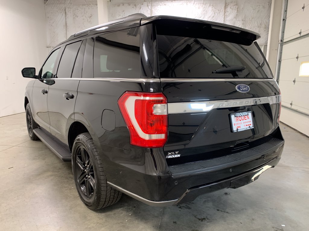Used 2021 Ford Expedition XLT w/ Black Accent Package AWD/4WD image 24