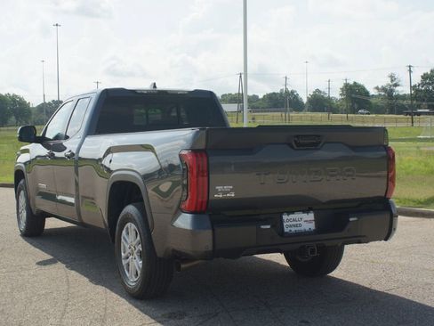 Used 2024 Toyota Tundra SR5 w/ SR5 Premium Package AWD/4WD image 16