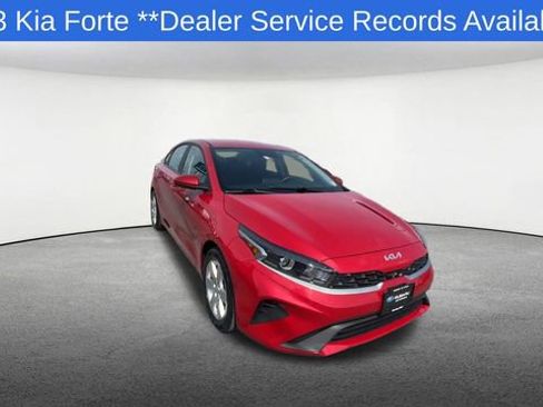 Used 2023 Kia Forte LXS FWD image 2