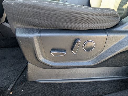 Used 2016 Ford F150 XLT w/ Equipment Group 302A Luxury image 19