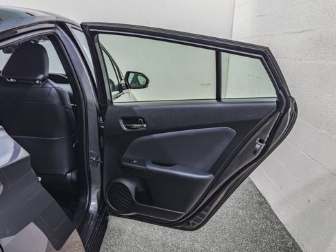 Used 2017 Toyota Prius Prime Premium image 17