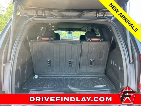 Used 2024 GMC Yukon Denali Ultimate AWD/4WD image 12
