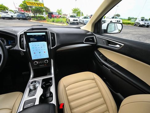 Certified 2024 Ford Edge SEL w/ Convenience Package AWD/4WD image 34