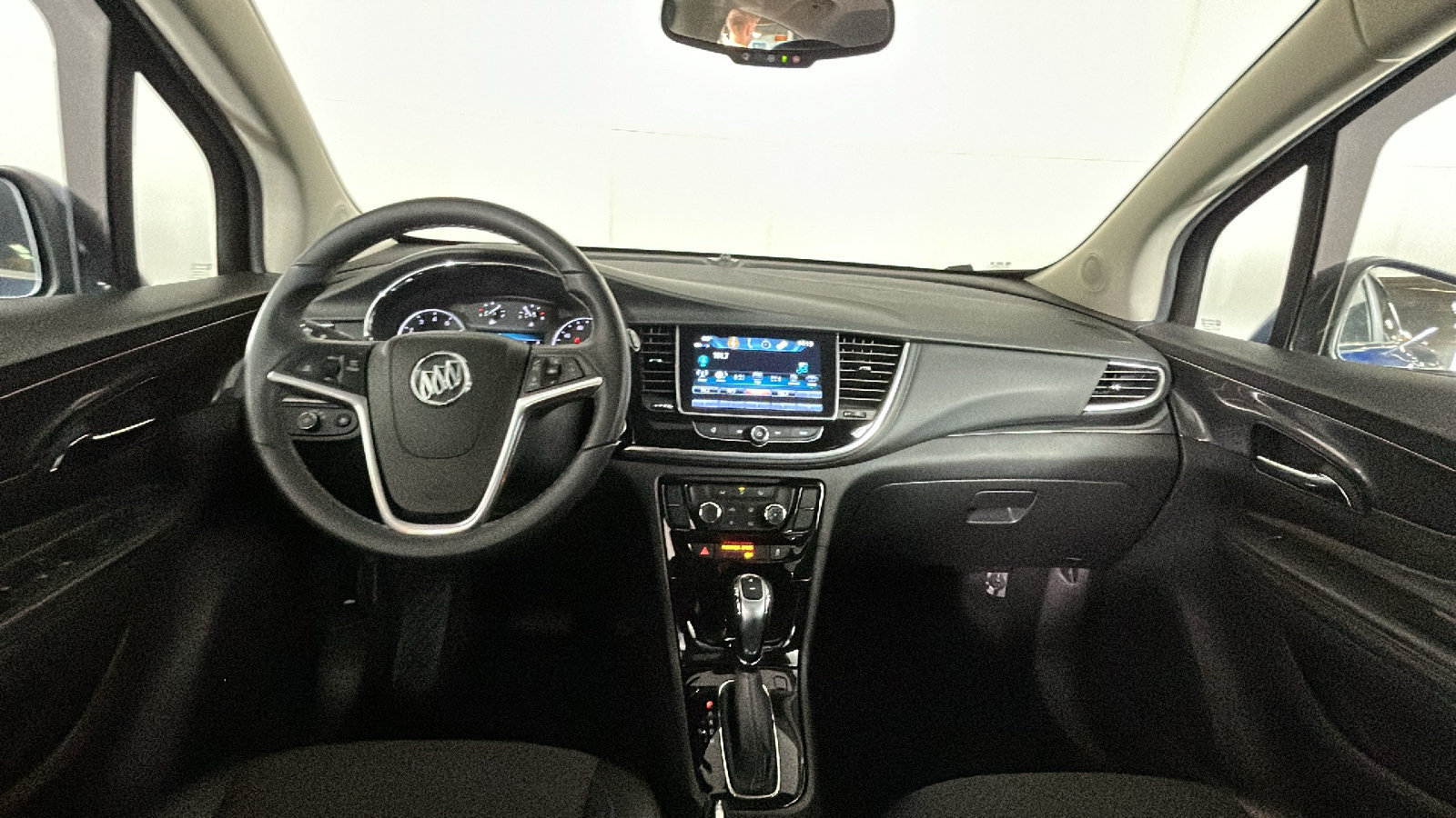Used 2019 Buick Encore Sport Touring FWD image 32