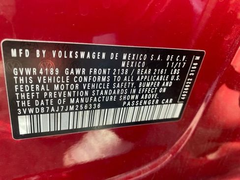 Used 2018 Volkswagen Jetta SE FWD image 12
