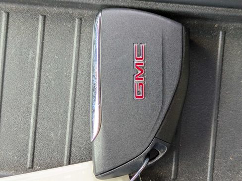 Used 2023 GMC Yukon XL AT4 w/ AT4 Premium Package AWD/4WD image 37