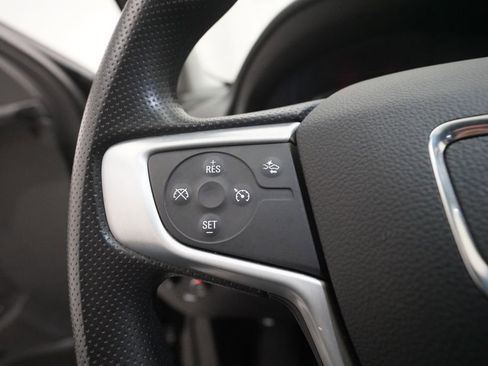 Used 2022 GMC Terrain SLE w/ Driver Convenience Package image 18