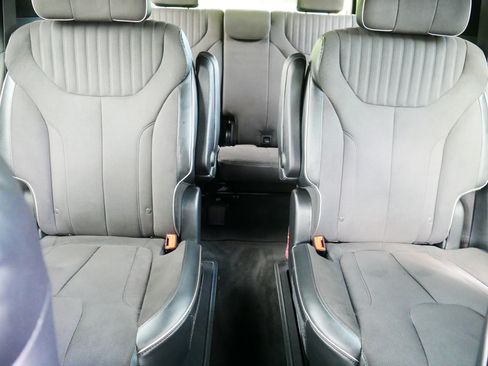 Used 2025 Hyundai Palisade Calligraphy AWD/4WD image 13
