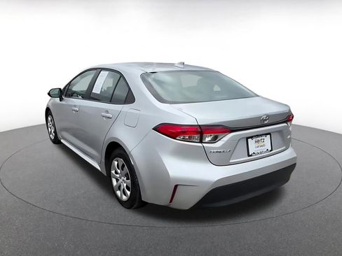 Used 2025 Toyota Corolla LE image 11