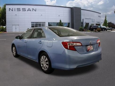 Used 2012 Toyota Camry SE image 4